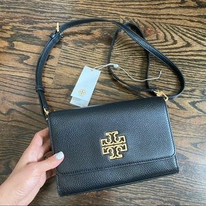 *SOLD* TORY BURCH Britten Crossbody Leather Bag Removable Strap BLACK GOLD NWT
